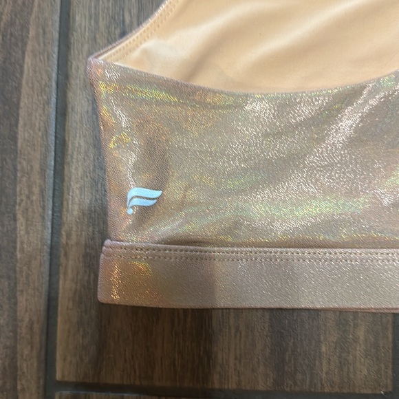 Brand New Fabletics set size Medium gorgeous holographic set - Picture 4 of 4